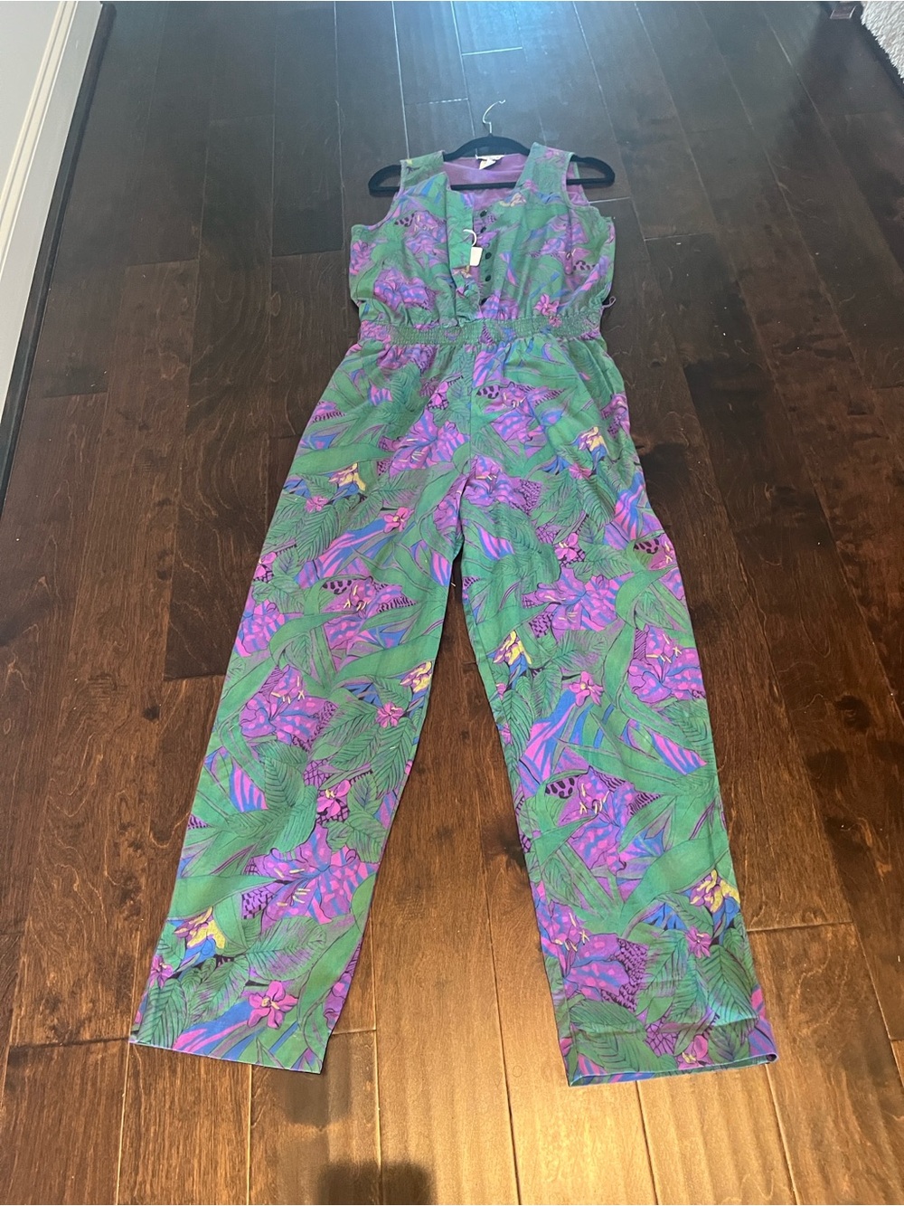 Rare Vintage Tropical Floral Jumpsuit in Green & Purple - Picture 9 of 11